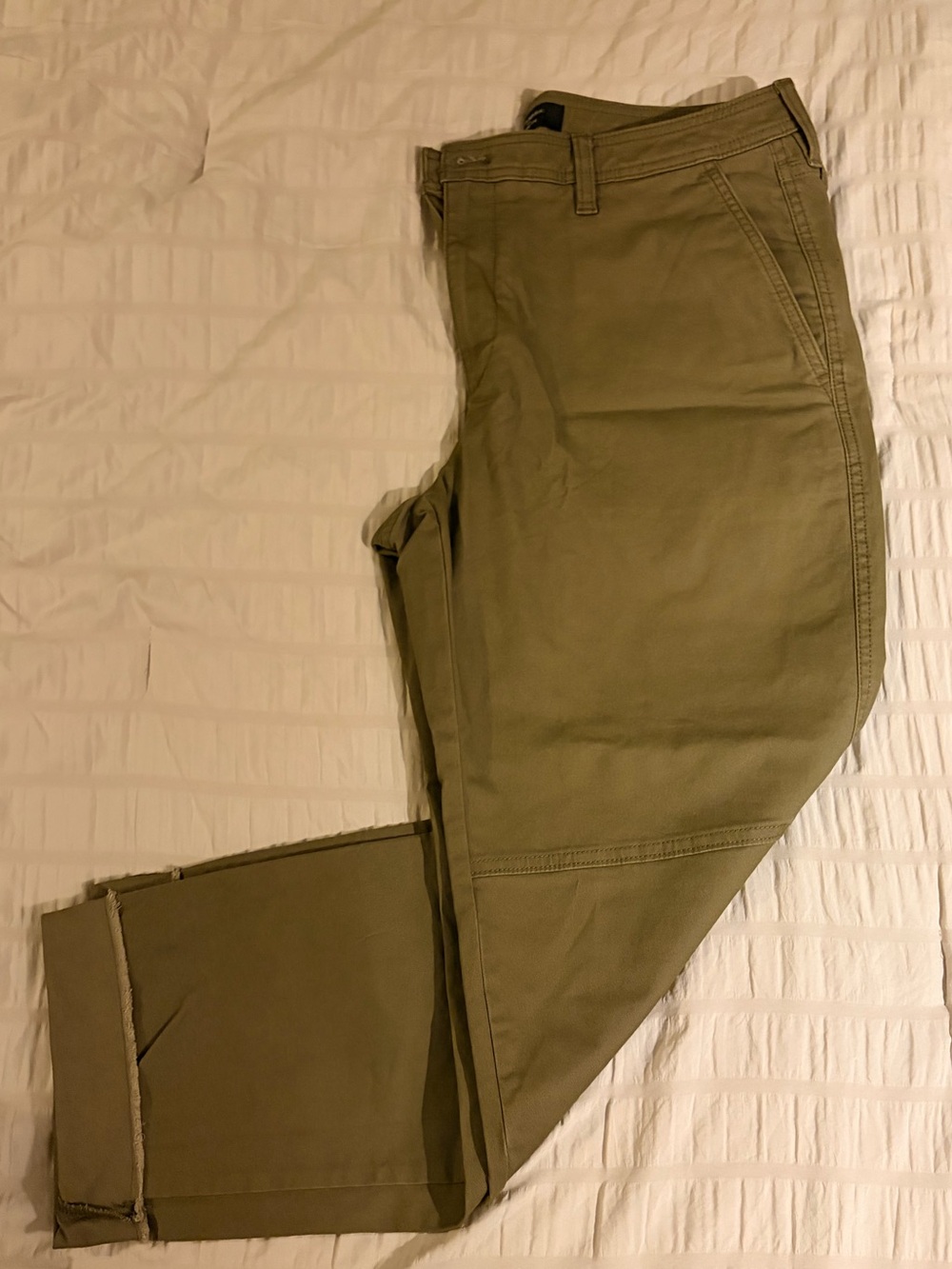 Women’s Banana Republic Army Green Cargo Capris